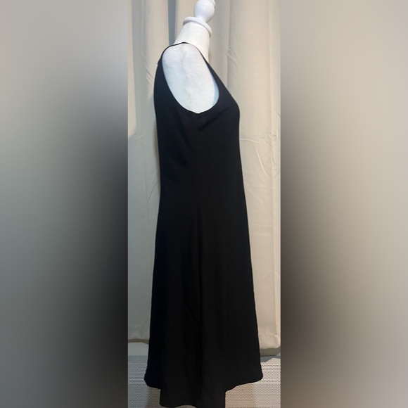 Petite Sophisticate Vintage Sleeveless Stretch Dress - Picture 2 of 4